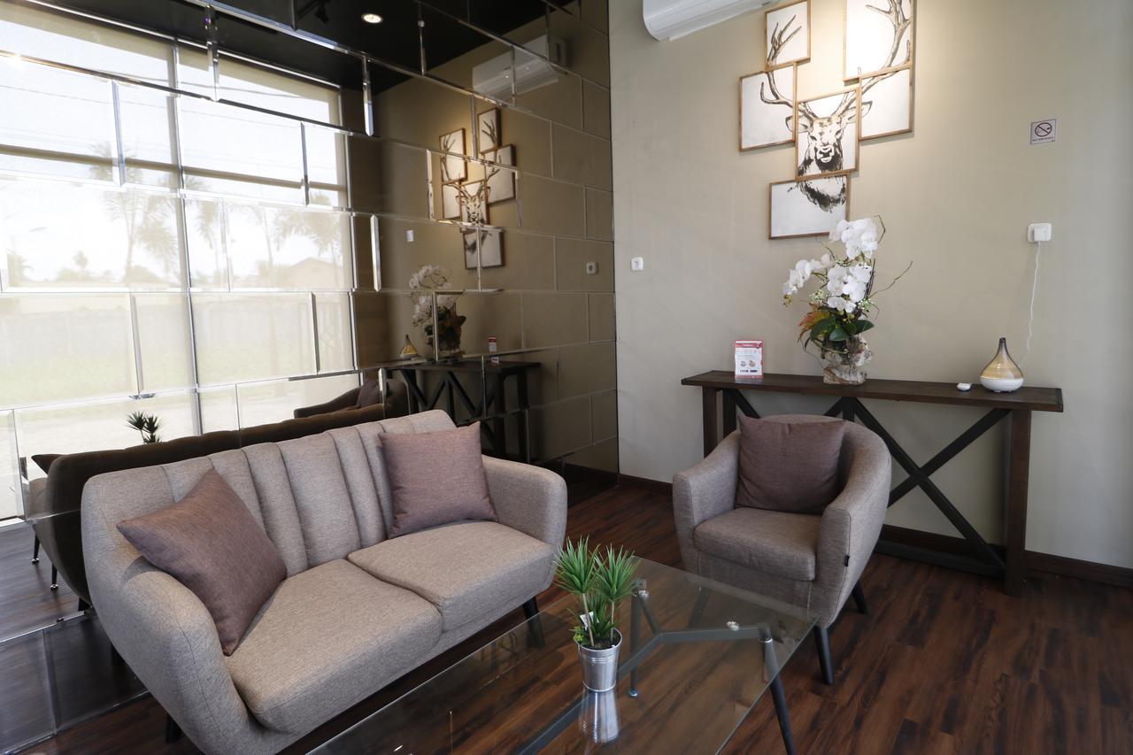 Reddoorz Plus Near Universitas Sumatera Utara Medan Exterior photo